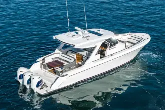 Thumbnail von Tiara Yachts 38 LS
