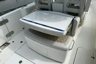Thumbnail von Boston Whaler 330 Outrage