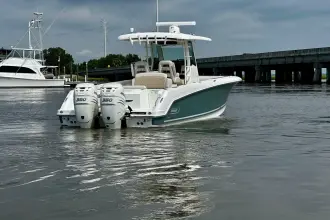 Thumbnail von Boston Whaler 330 Outrage