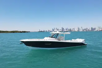 Thumbnail von Pursuit S 378 Sport