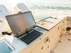 Thumbnail von Boston Whaler 330 Vantage