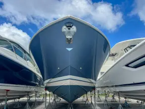 Thumbnail von Tiara Yachts 38 LS