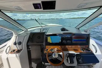 Thumbnail von Tiara Yachts 43LS MARILEE