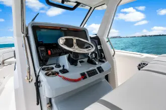 Thumbnail von Pursuit S 328 Sport