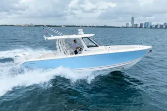 Thumbnail von Pursuit S 328 Sport