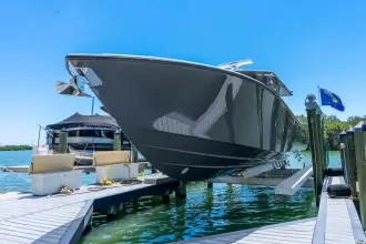 Thumbnail von Yellowfin 42 Offshore