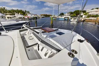 Thumbnail von Cruisers Yachts 50 Cantius