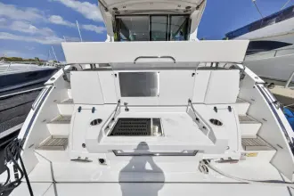 Thumbnail von Cruisers Yachts 50 Cantius