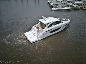 Thumbnail von Cruisers Yachts 50 Cantius