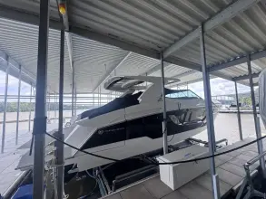 Cruisers Yachts 38 GLS