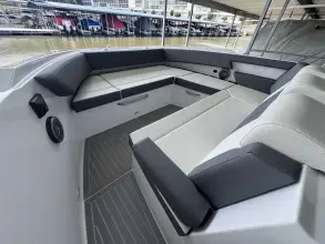 Thumbnail von Cruisers Yachts 38 GLS