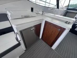 Thumbnail von Cruisers Yachts 38 GLS
