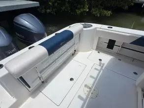 Thumbnail von Robalo R302