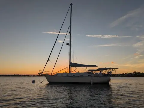 Island Packet 40 Island Breeze