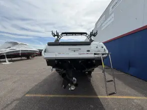Thumbnail von Sea Ray SDX 250 Surf