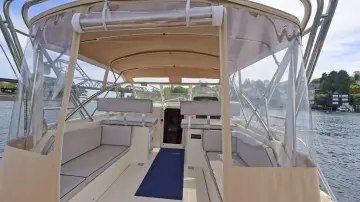 Thumbnail von Mainship 34 Pilot Midsummer