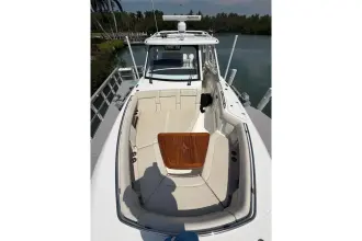 Thumbnail von Boston Whaler 380 Realm