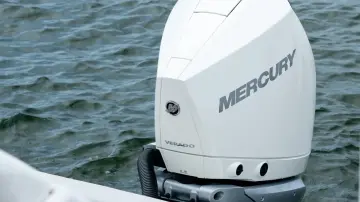 Thumbnail von Sea Ray SDX 230 Außenborder