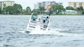 Thumbnail von Sea Ray SDX 230 Außenborder