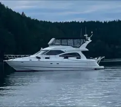 Cruisers Yachts 5000 Sedan Sport