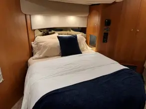 Thumbnail von Cruisers Yachts 5000 Sedan Sport