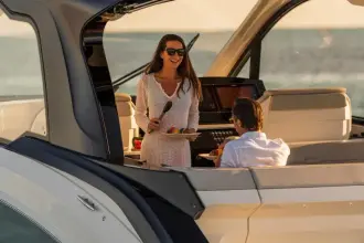 Thumbnail von Sea Ray 370 Sundancer Außenborder