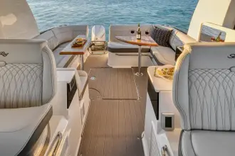 Thumbnail von Sea Ray 370 Sundancer Außenborder