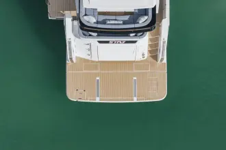 Thumbnail von Cruisers Yachts 57 FLY