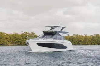 Thumbnail von Cruisers Yachts 57 FLY