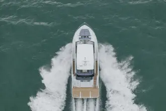 Thumbnail von Cruisers Yachts 57 FLY