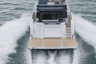 Thumbnail von Cruisers Yachts 57 FLY