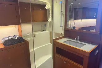 Thumbnail von Beneteau Oceanis 48