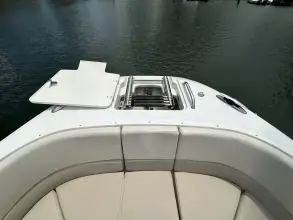 Thumbnail von Boston Whaler 320 Vantage