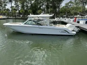 Thumbnail von Boston Whaler 320 Vantage