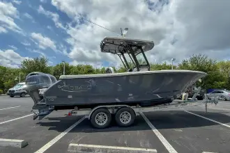 Robalo R250 CC