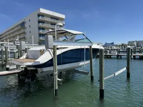 Thumbnail von Sea Ray 320 Sundancer