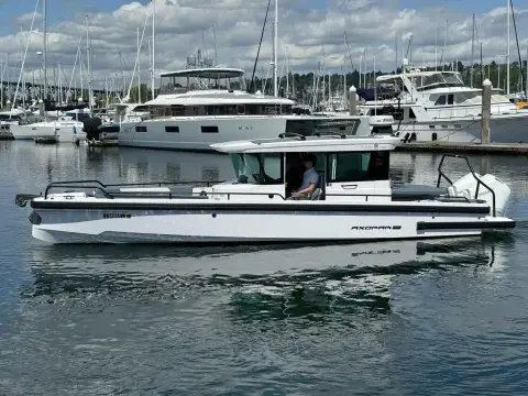 Axopar 28 Cabin