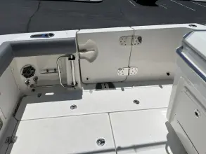 Thumbnail von Boston Whaler 330 Outrage
