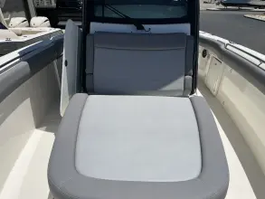 Thumbnail von Boston Whaler 330 Outrage