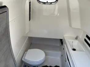 Thumbnail von Boston Whaler 330 Outrage