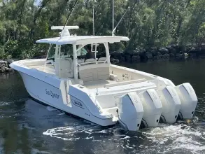 Thumbnail von Boston Whaler 380 Outrage