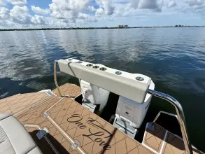 Thumbnail von Cruisers Yachts 42 GLS OB