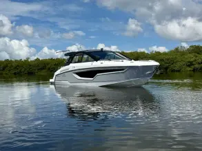 Thumbnail von Cruisers Yachts 42 GLS OB