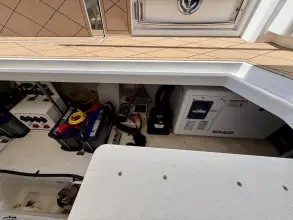 Thumbnail von Cruisers Yachts 42 GLS OB