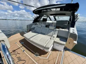 Thumbnail von Cruisers Yachts 42 GLS OB