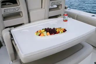 Thumbnail von Boston Whaler 330 Outrage