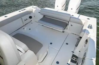Thumbnail von Boston Whaler 330 Outrage