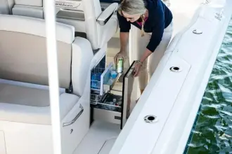 Thumbnail von Boston Whaler 330 Outrage