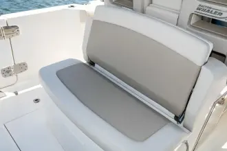 Thumbnail von Boston Whaler 330 Outrage