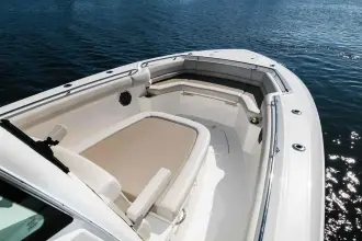Thumbnail von Boston Whaler 330 Outrage